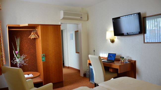 Hotel Am Bismarck 3*